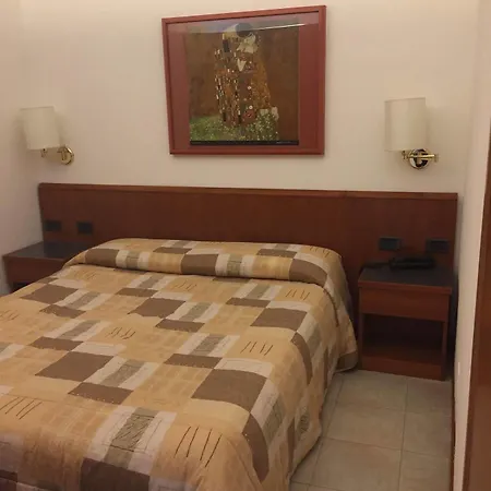 Donatello Hotel apartamentowy Mediolan